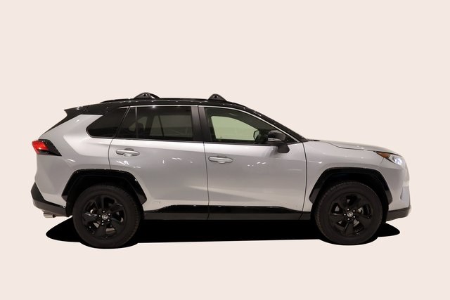 2020 Toyota RAV4 Hybrid XSE 4