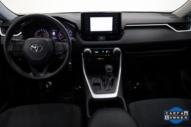 2022 Toyota RAV4 LE 8