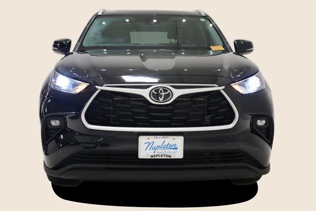 2022 Toyota Highlander XLE 3