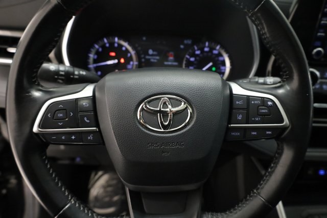 2022 Toyota Highlander XLE 11