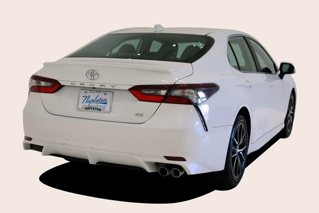 2021 Toyota Camry SE 4