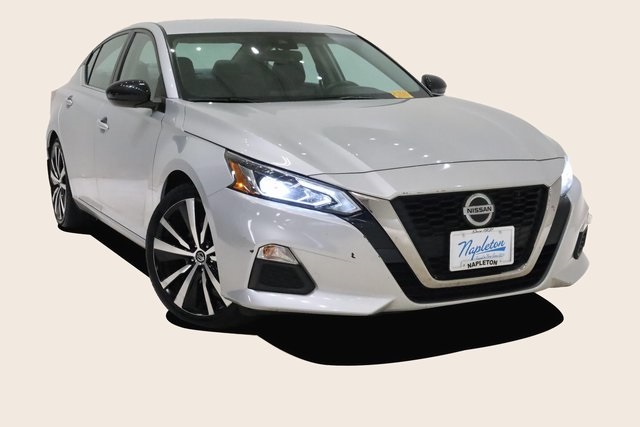 2022 Nissan Altima 2.5 SR 2