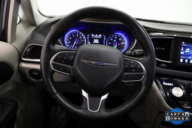 2019 Chrysler Pacifica Touring L 9