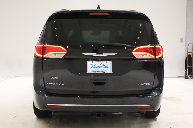 2018 Chrysler Pacifica Limited 5