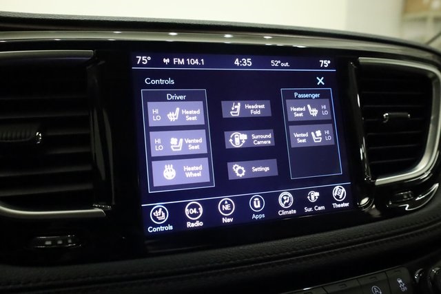 2018 Chrysler Pacifica Limited 12