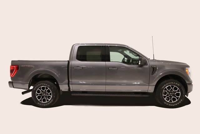 2021 Ford F-150 XLT 4