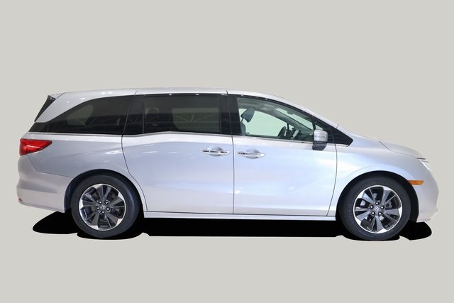 2022 Honda Odyssey Elite 3