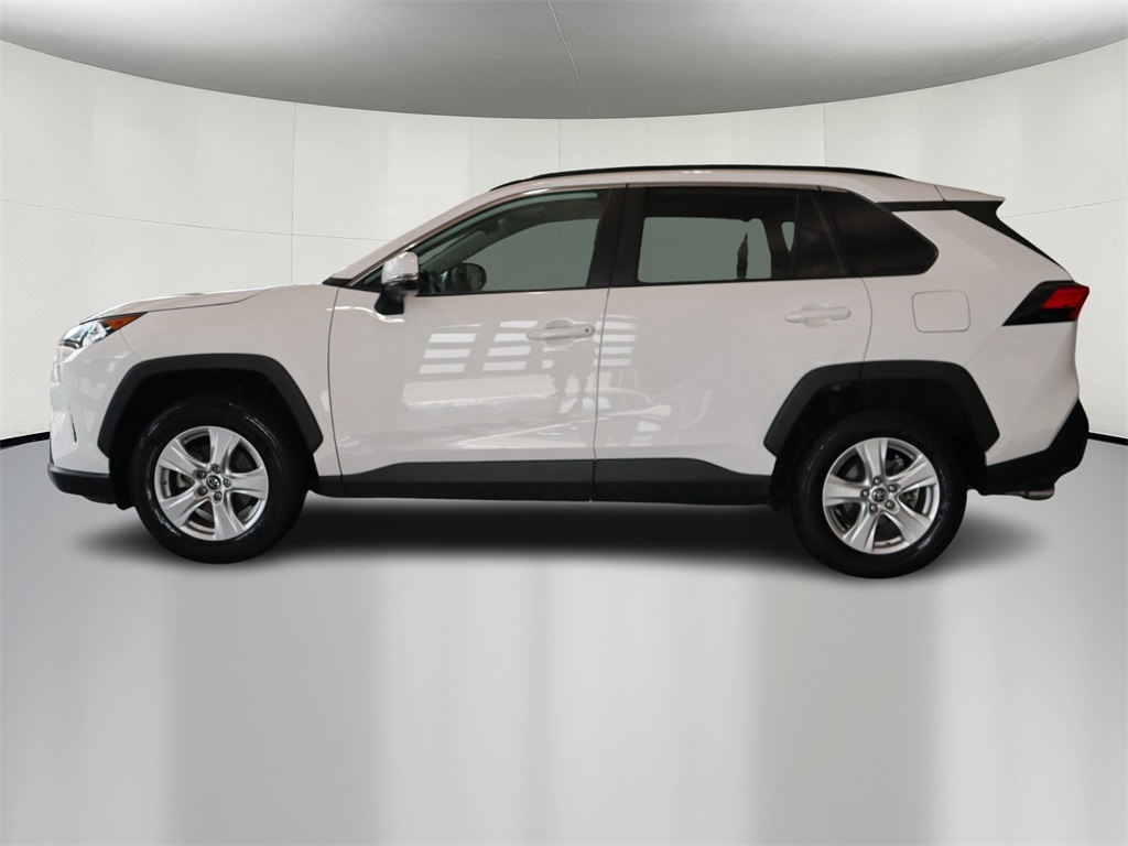 2019 Toyota RAV4 XLE 4