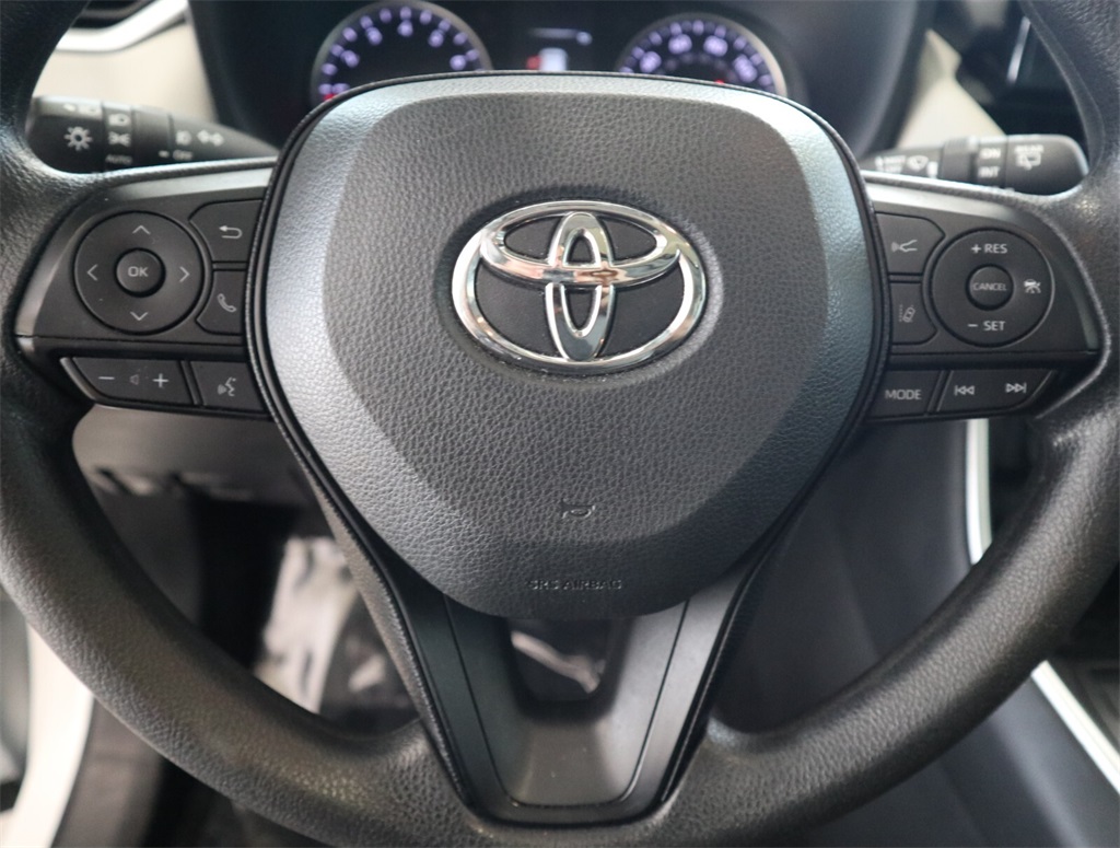 2019 Toyota RAV4 XLE 14