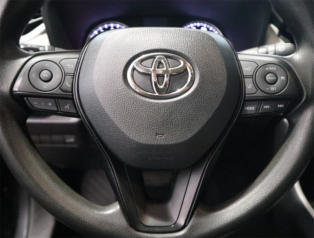 2020 Toyota RAV4 XLE 13