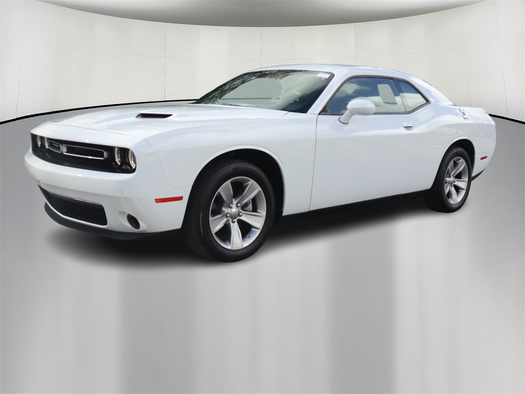 2022 Dodge Challenger SXT 3