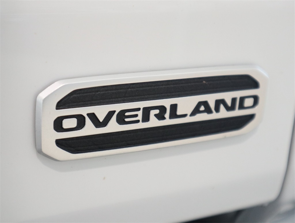 2023 Jeep Gladiator Overland 24