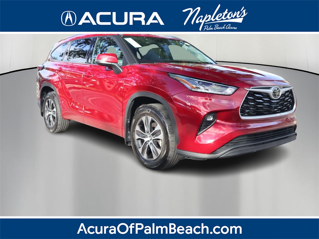 2021 Toyota Highlander XLE 1