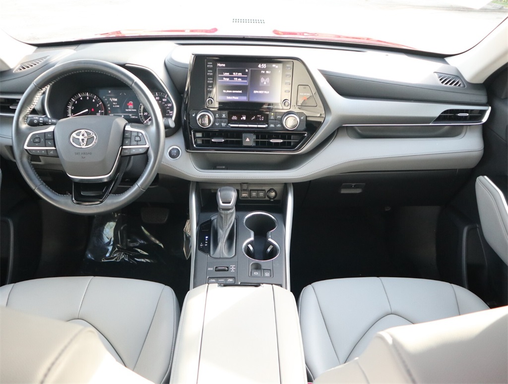 2021 Toyota Highlander XLE 11