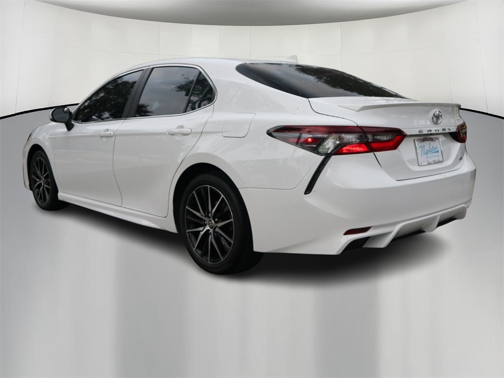 2022 Toyota Camry SE 5