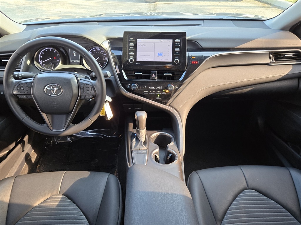 2022 Toyota Camry SE 13