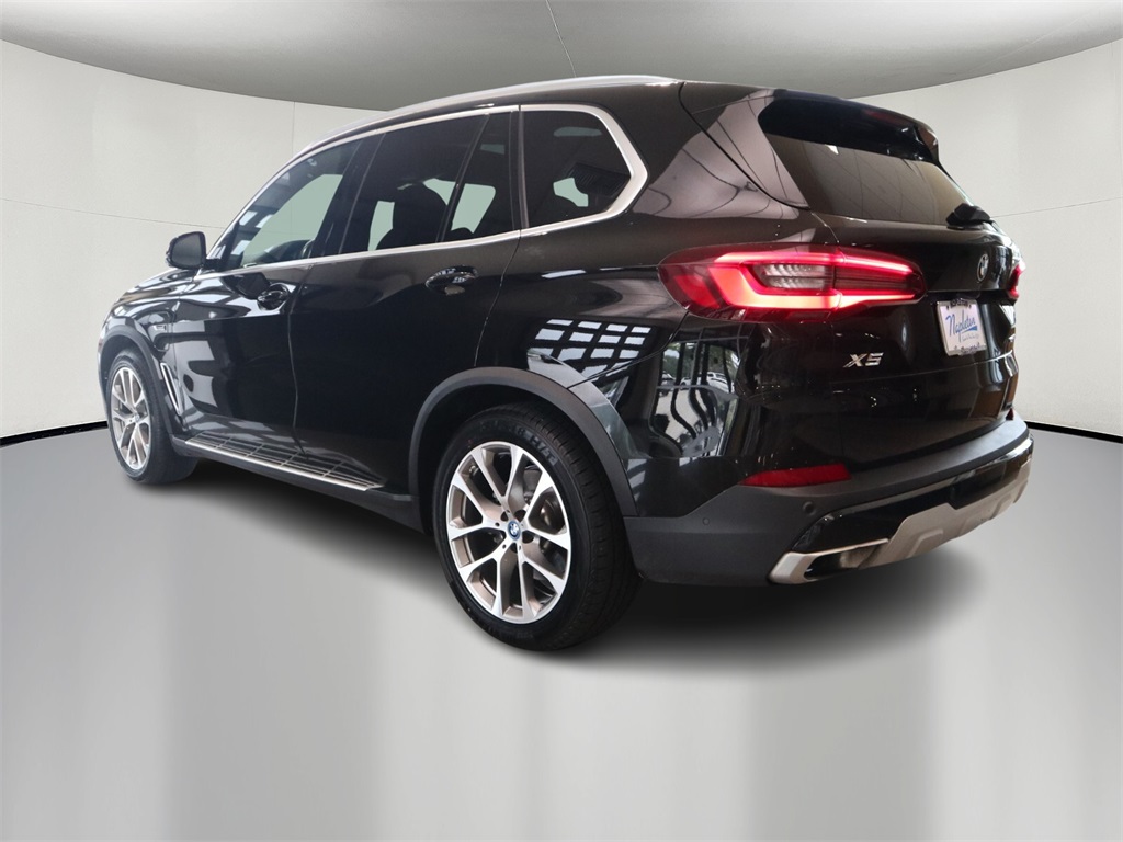 2023 BMW X5 xDrive45e 5