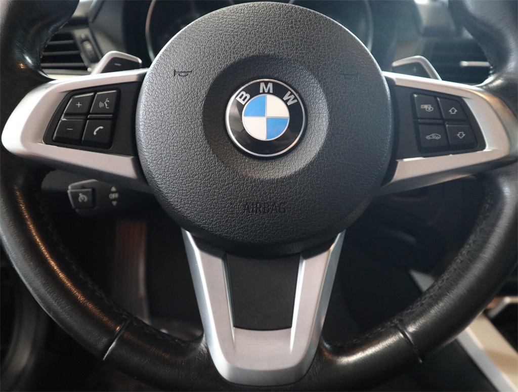 2015 BMW Z4 sDrive28i 12