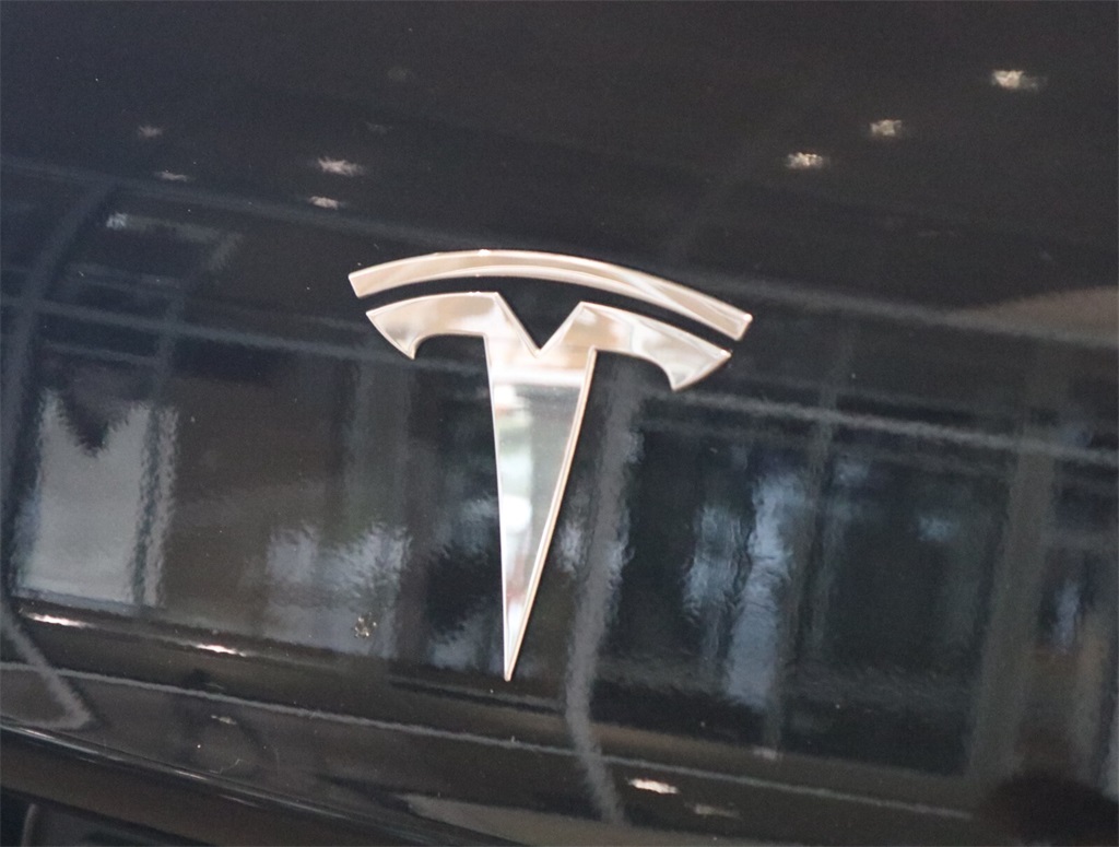 2023 Tesla Model 3 Base 7