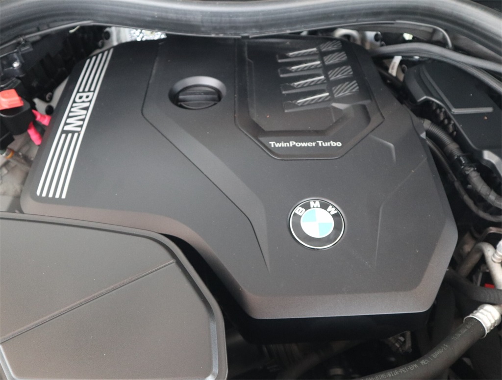 2022 BMW X3 sDrive30i 8