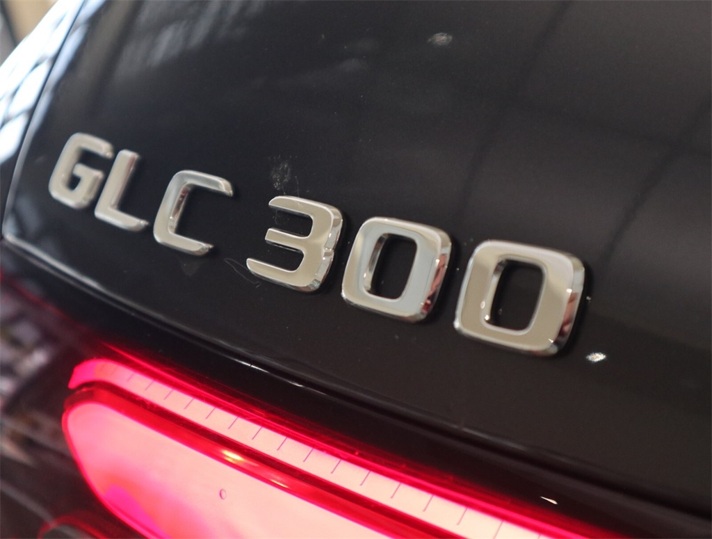 2023 Mercedes-Benz GLC GLC 300 26