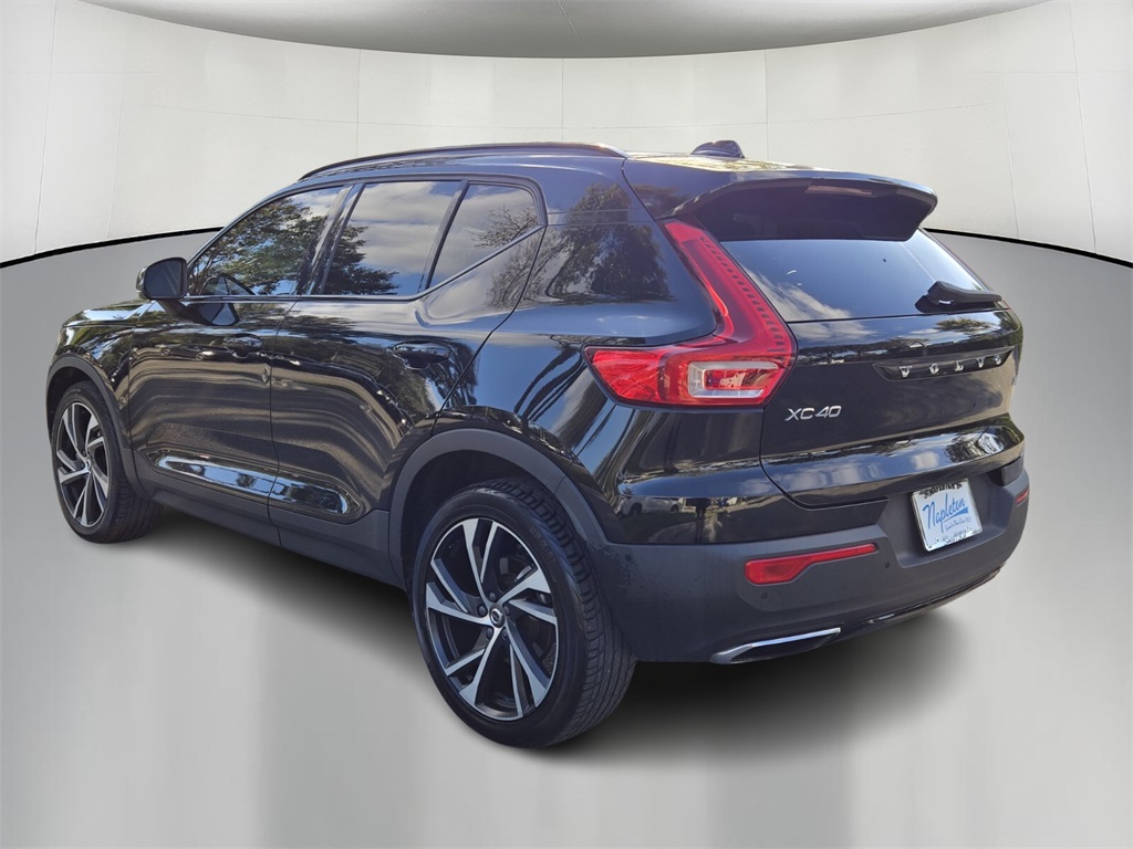 2019 Volvo XC40 R-Design 5