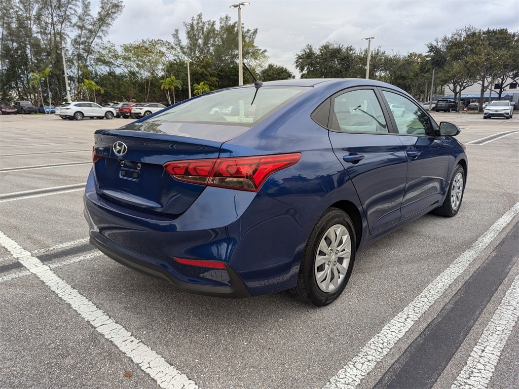 2021 Hyundai Accent SE 8