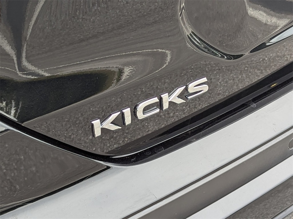 2021 Nissan Kicks S 7