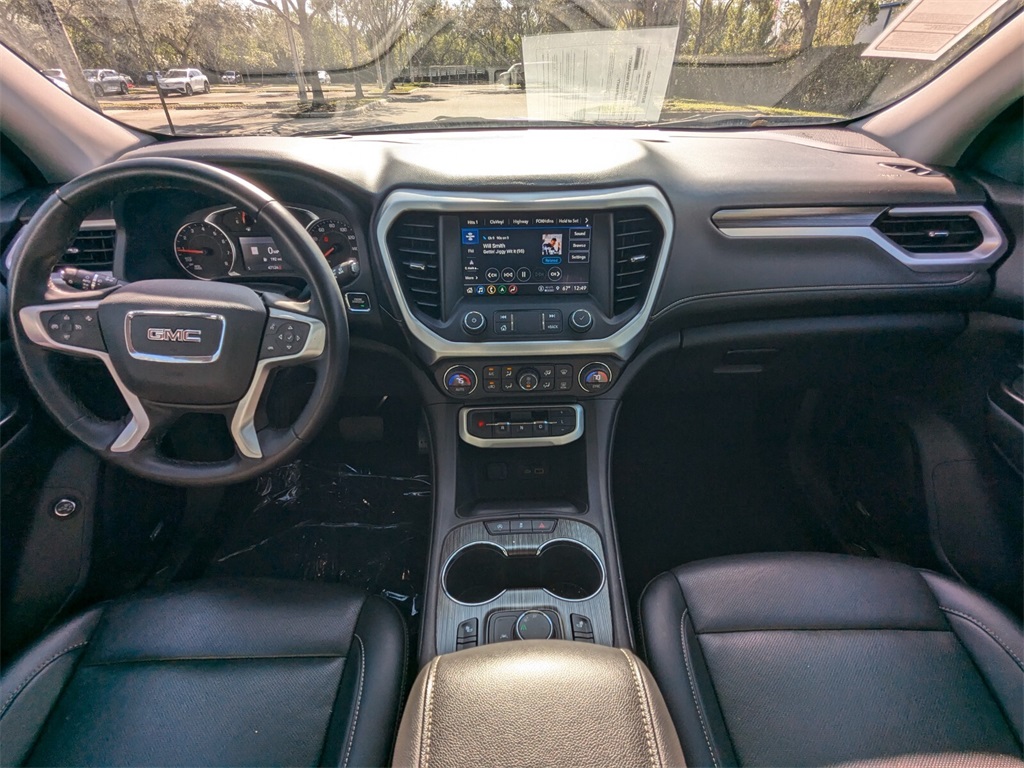 2023 GMC Acadia SLT 16