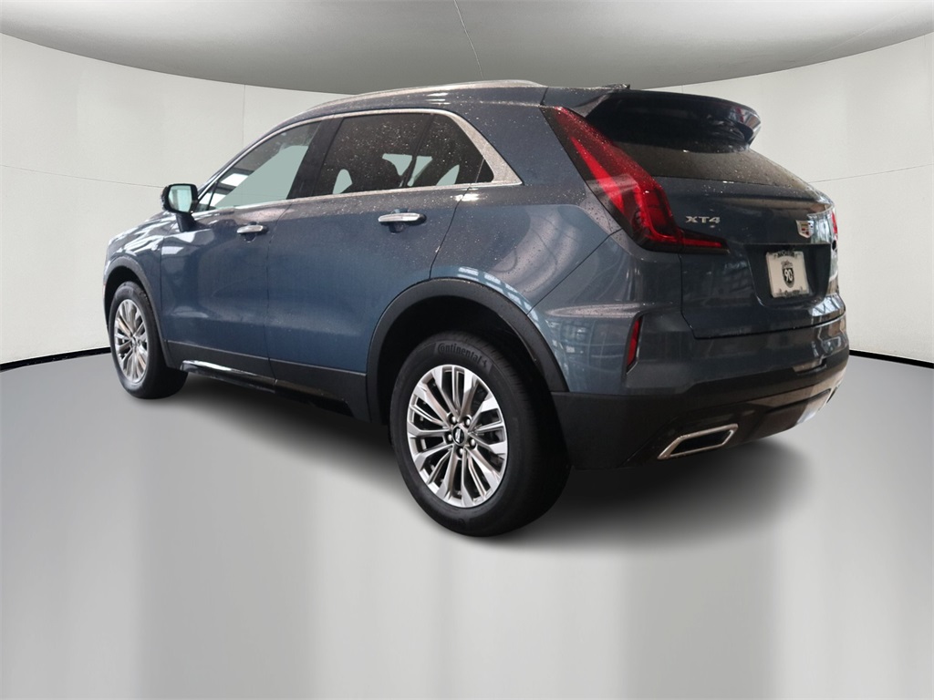 2024 Cadillac XT4 Premium Luxury 5