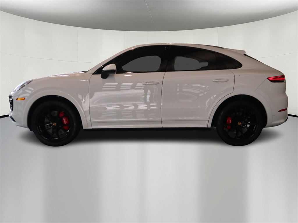 2023 Porsche Cayenne Coupe Base 4