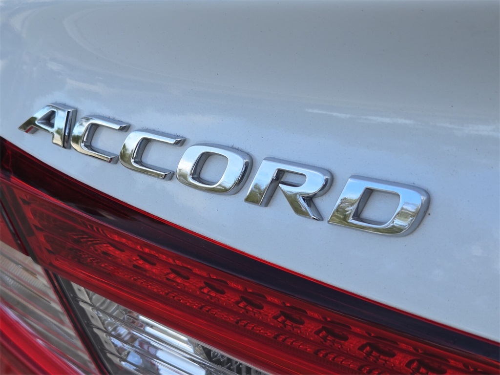 2022 Honda Accord Hybrid Touring 29