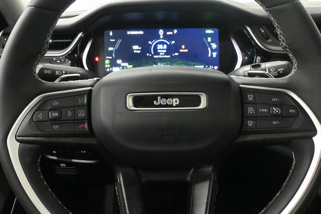 2023 Jeep Grand Cherokee Base 4xe 9