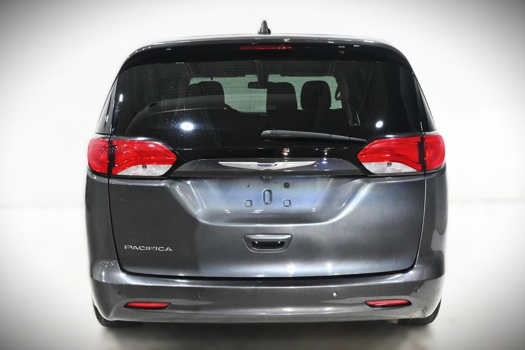 2019 Chrysler Pacifica L 5