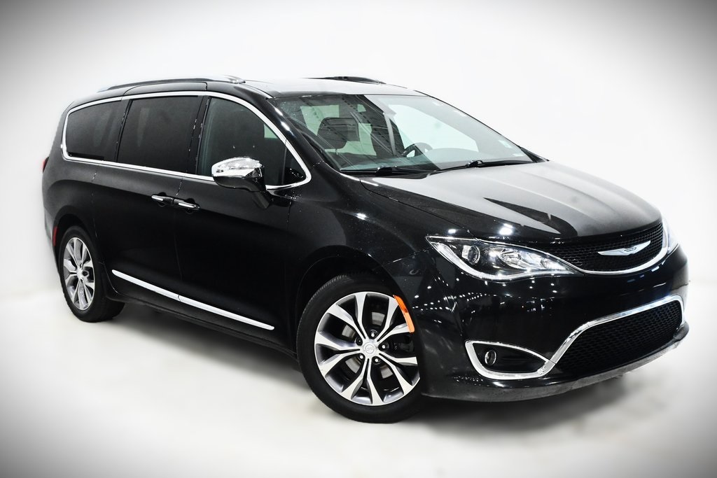 2020 Chrysler Pacifica Limited 1