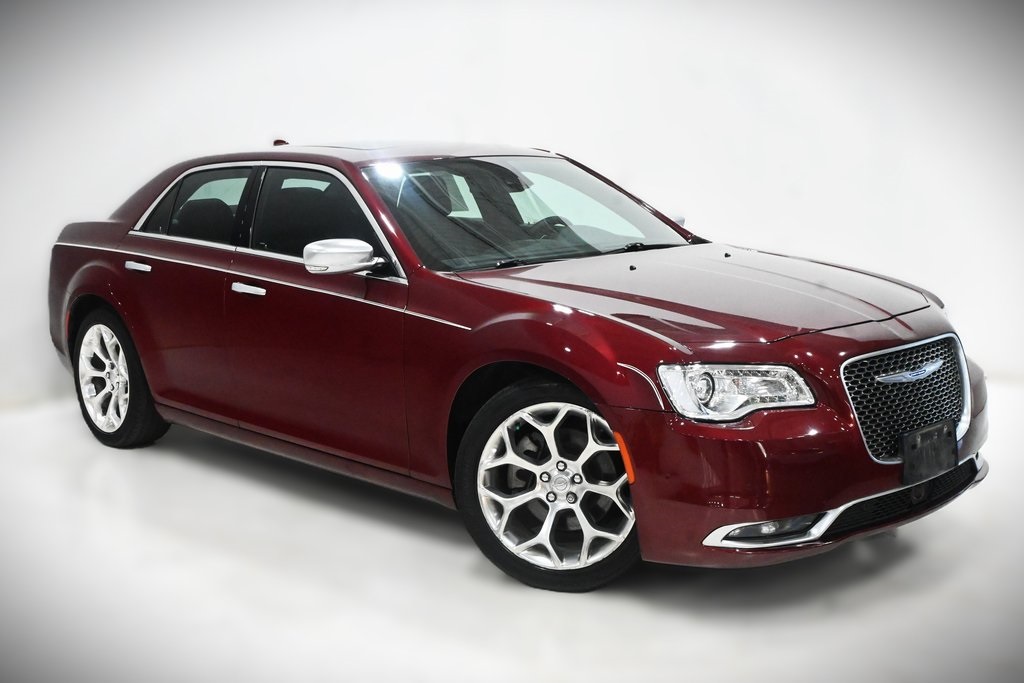 2019 Chrysler 300C C 1