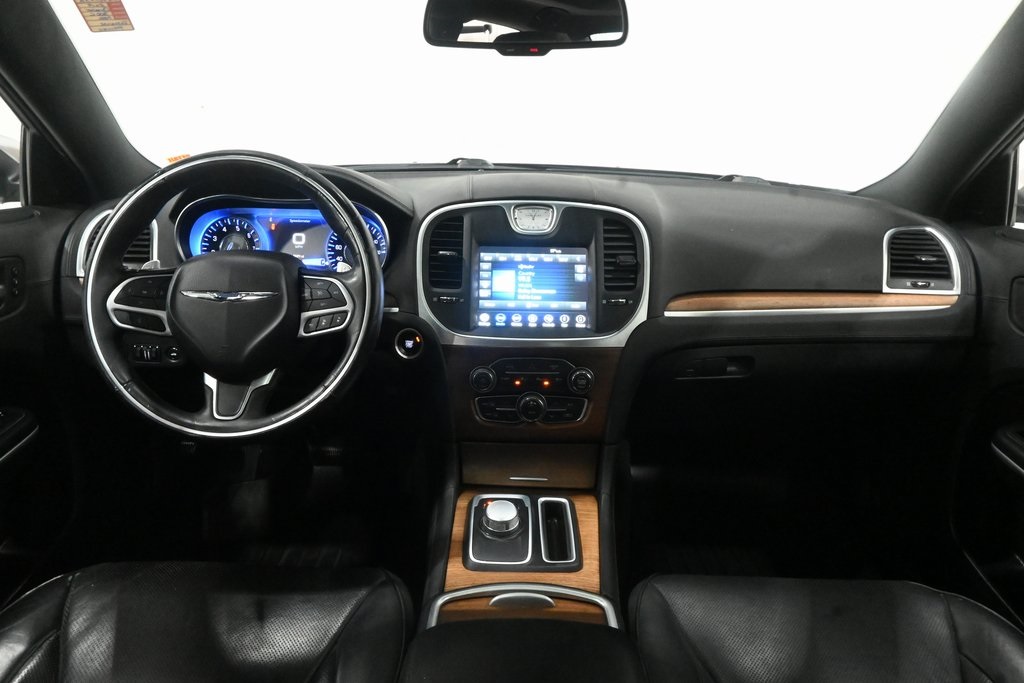 2019 Chrysler 300C C 8