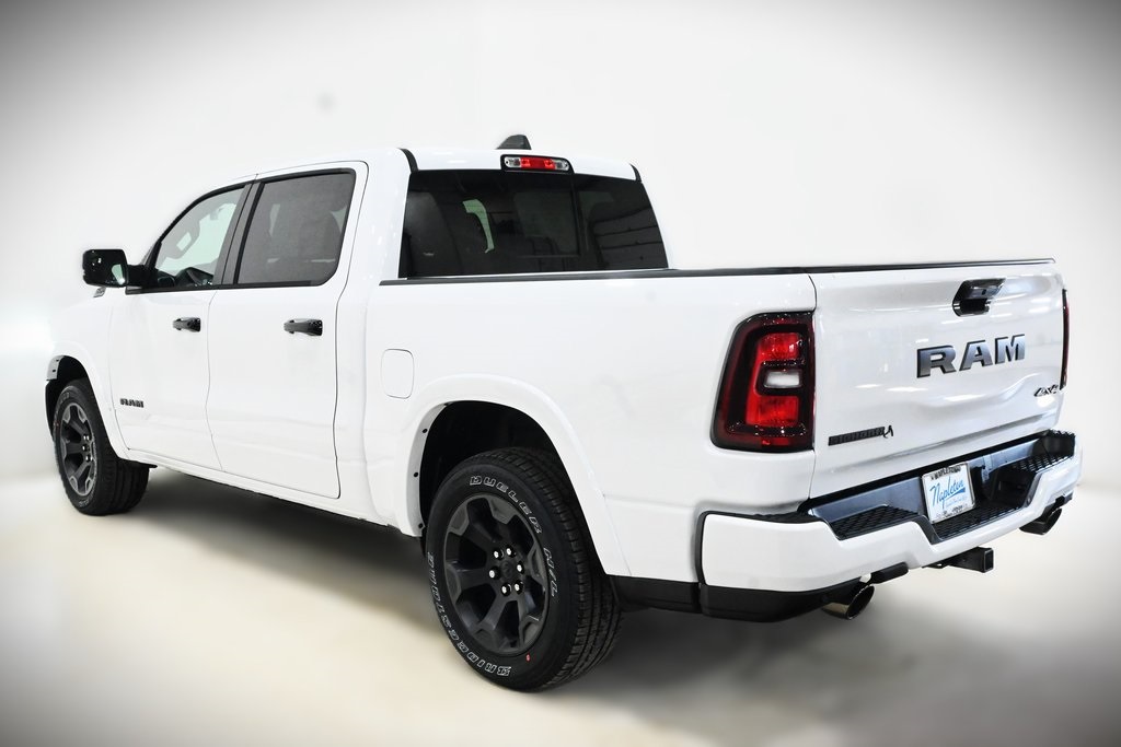 2025 Ram 1500 Big Horn/Lone Star 3