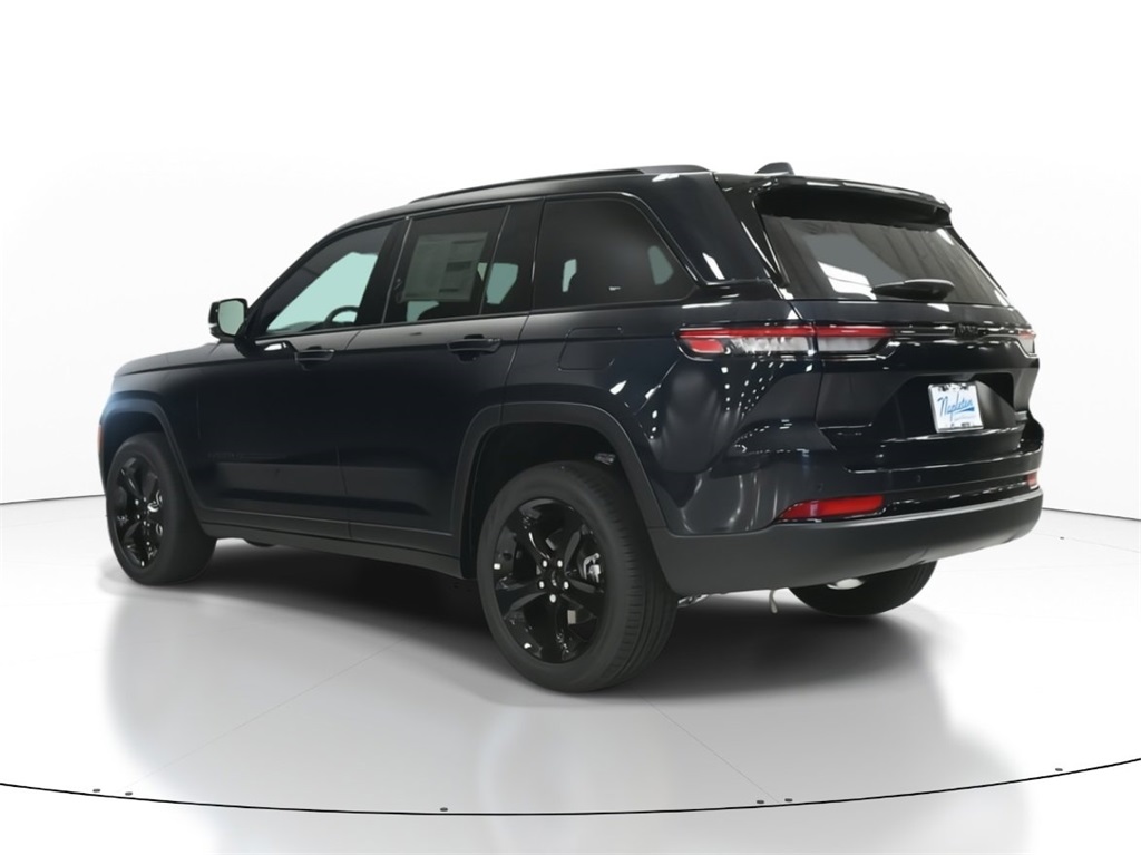 2024 Jeep Grand Cherokee Limited 3