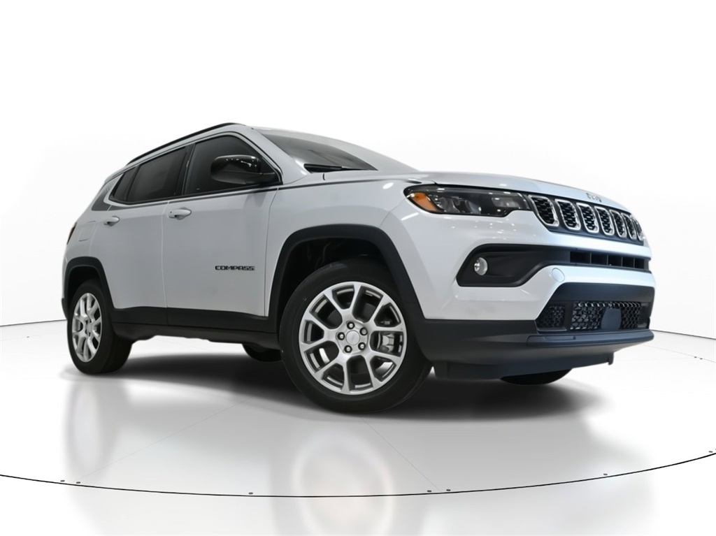 2024 Jeep Compass Latitude Lux 1