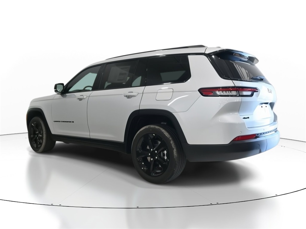 2024 Jeep Grand Cherokee L Altitude X 3