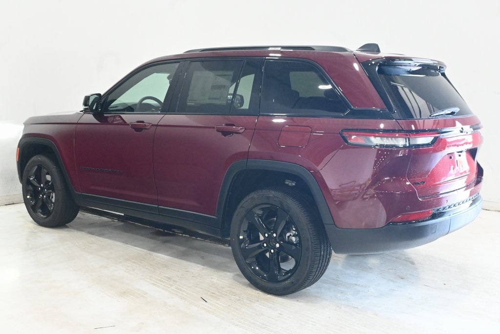 2024 Jeep Grand Cherokee Altitude X 3