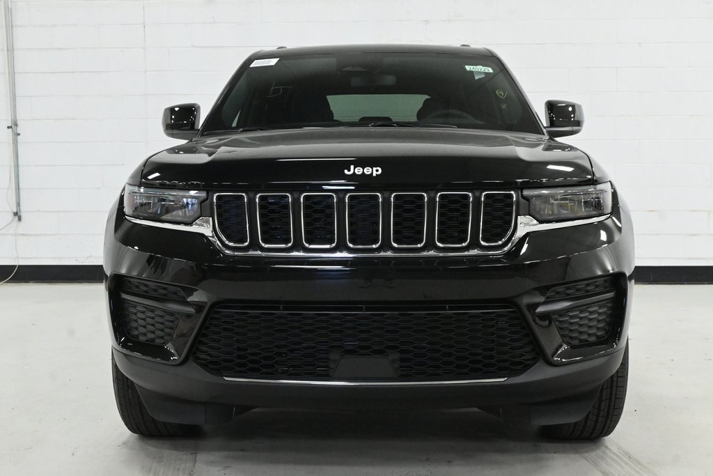 2024 Jeep Grand Cherokee Laredo 2