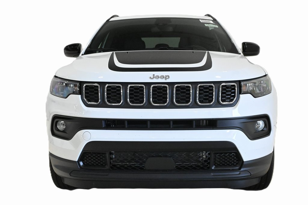 2024 Jeep Compass Latitude Lux 2