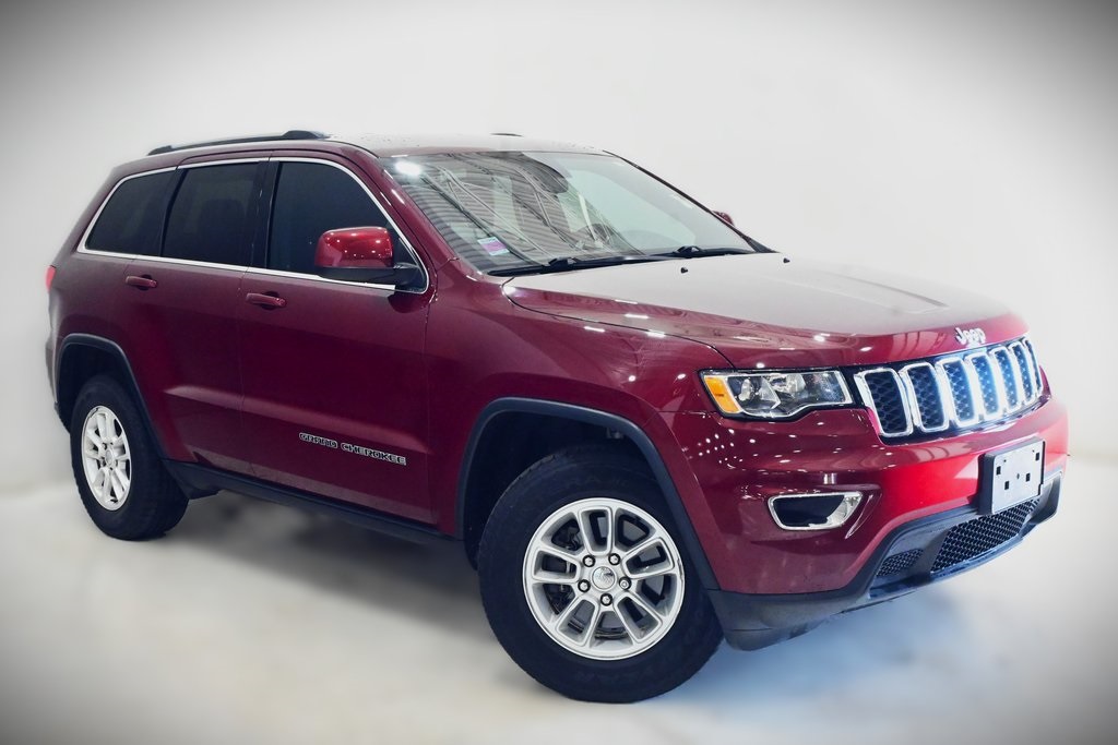 2019 Jeep Grand Cherokee Laredo E 1