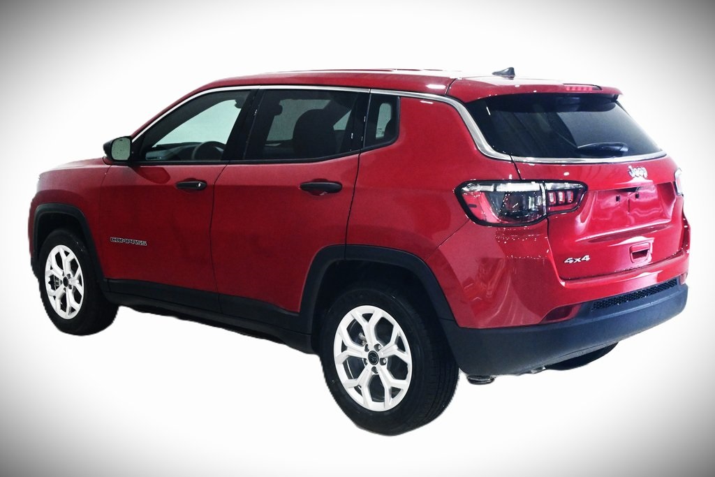 2025 Jeep Compass Sport 3