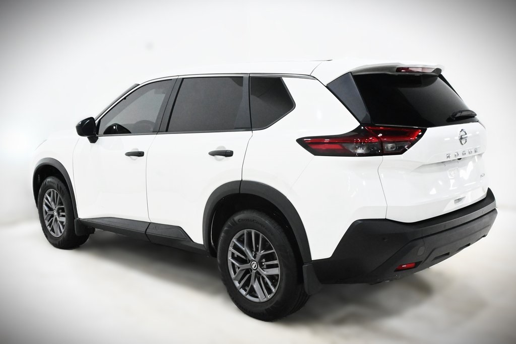 2021 Nissan Rogue S 3