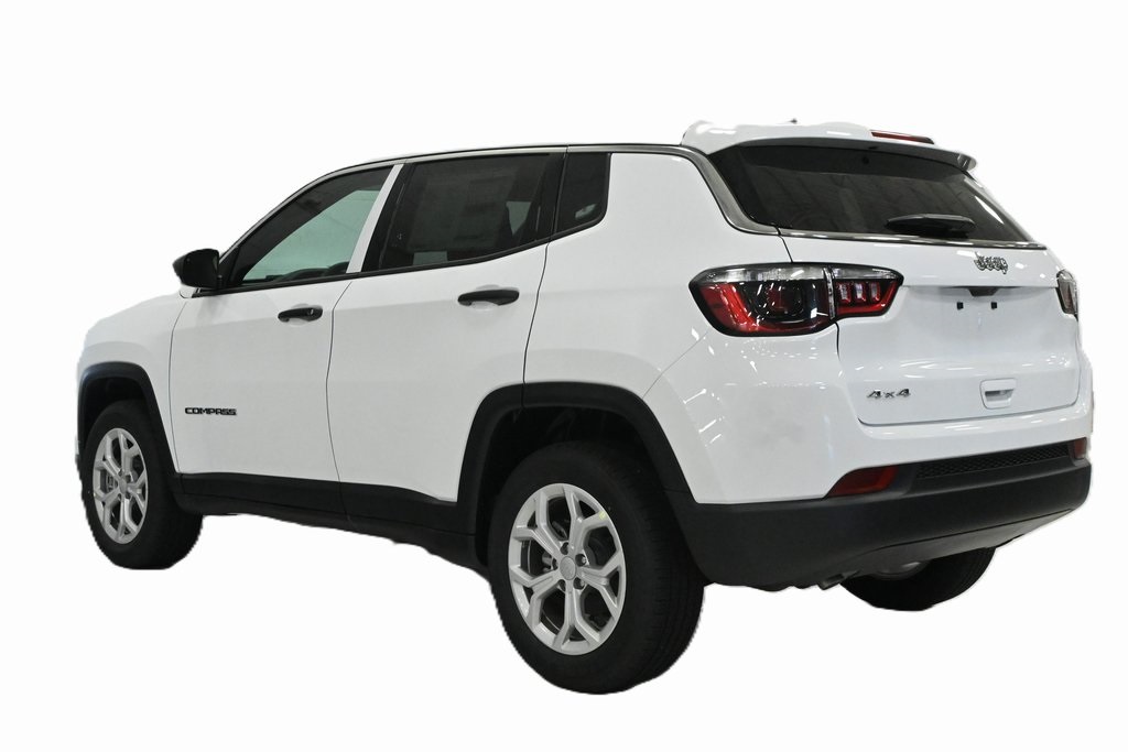 2025 Jeep Compass Sport 3