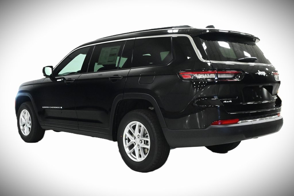 2025 Jeep Grand Cherokee L Laredo 3