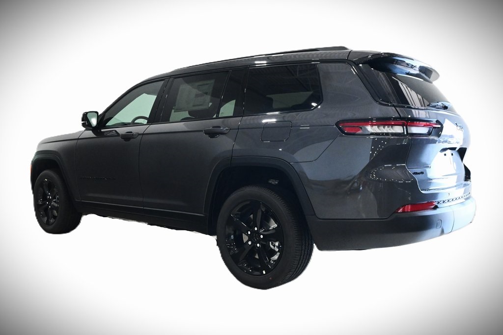 2025 Jeep Grand Cherokee L Altitude X 3